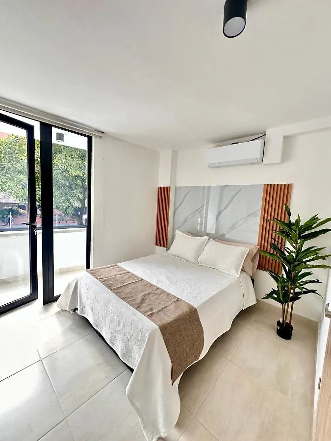 Comodas Y Modernas Habitaciones Con Bano Privado Para 2 Y 3 Personas En La 70 Laureles Estadio Medellín Kolumbie